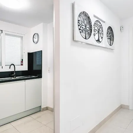 Apartamento Awesome In With Kitchen *
